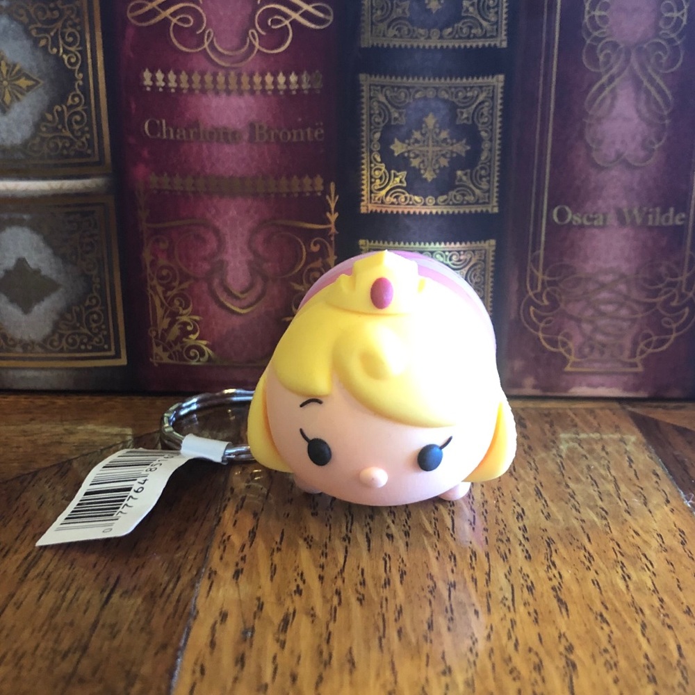 B2G1 NWT AURORA SLEEPING BEAUTY TSUM KEYCHAIN!